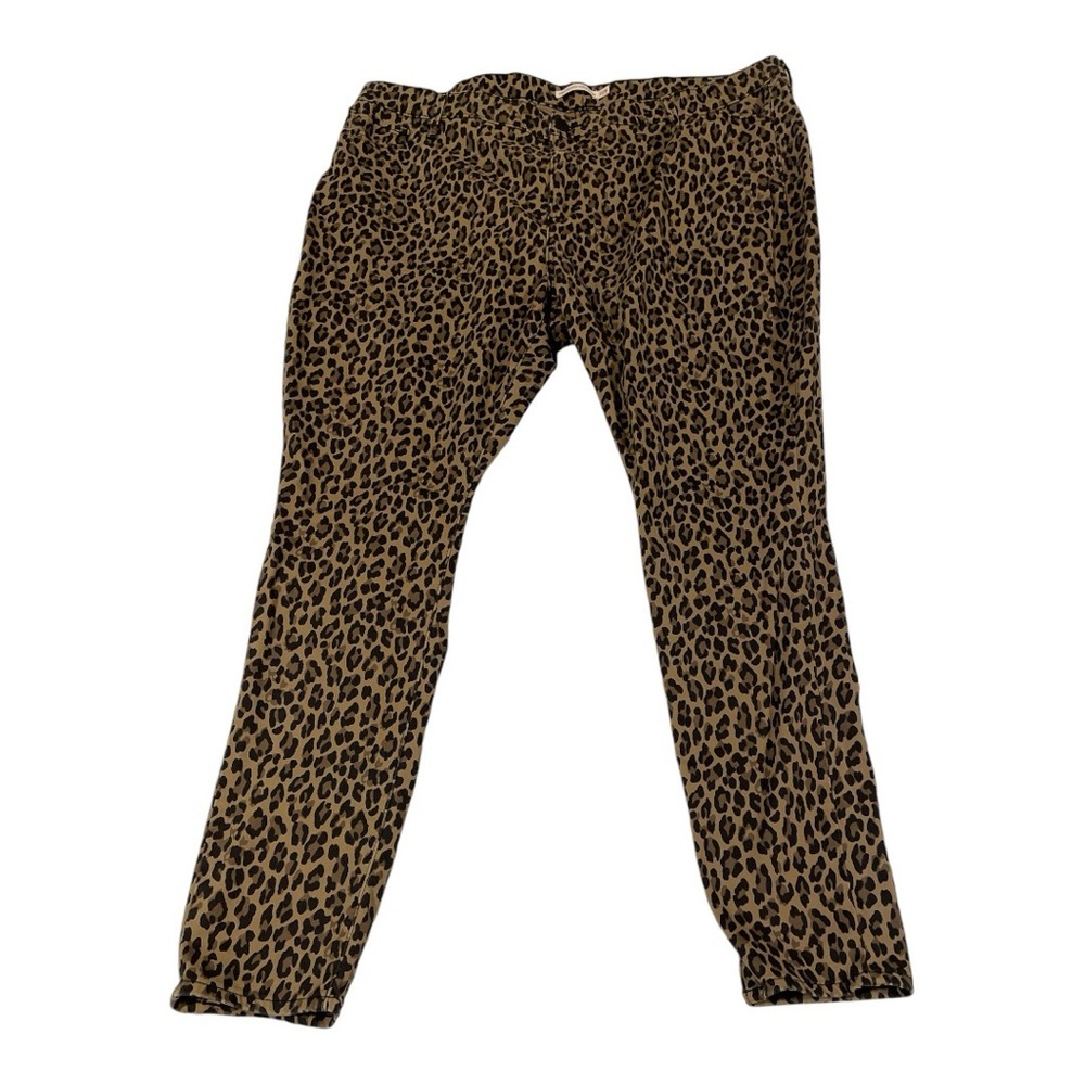 Levi’s 720 High Rise Super Skinny Leopard Print Pants. Size 22w J4